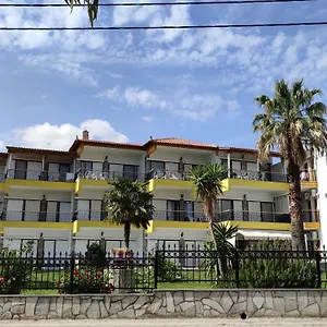 Christina Sea Side A Aparthotel Hanioti